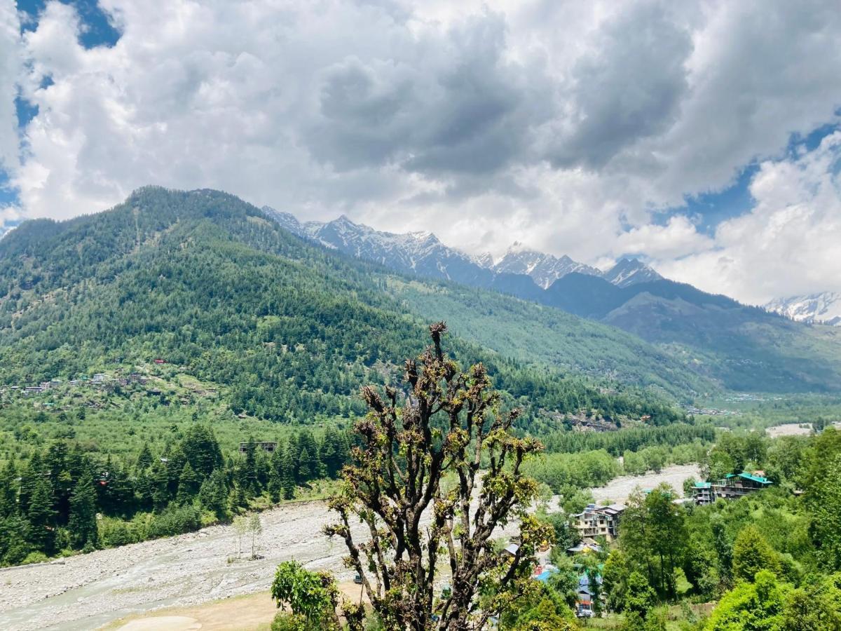 Holywood Classic-river View 4* Manali (Himachal Pradesh)